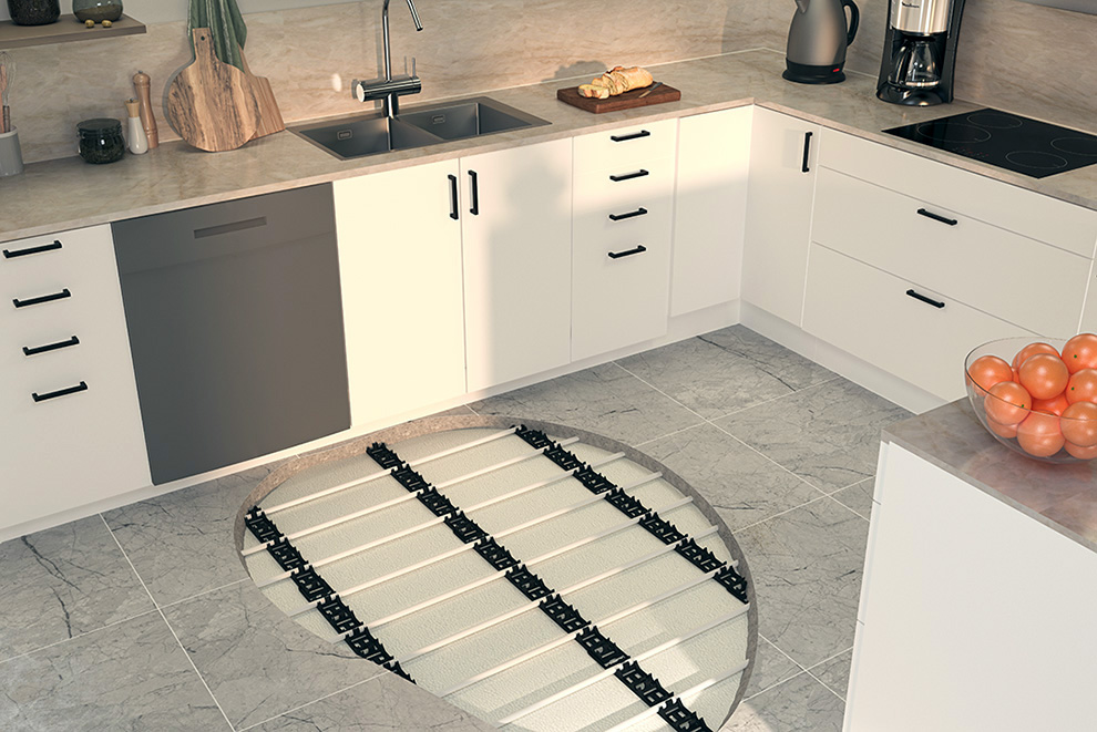 Rör i golvet i köket